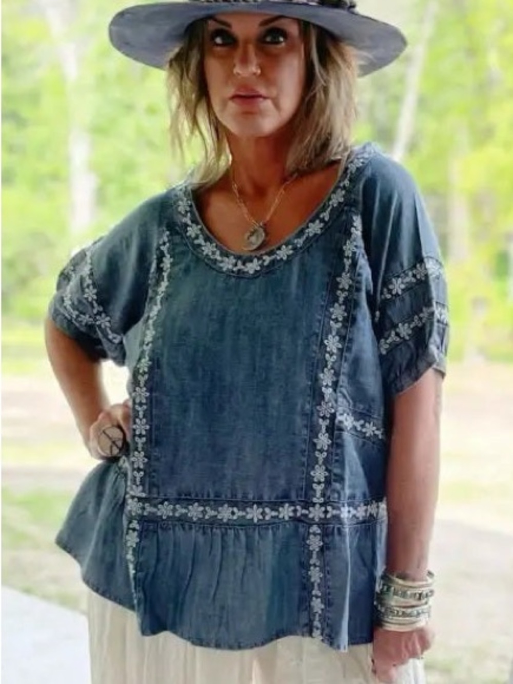 Jaded Gypsy L/XL Boho Embroidered Denim Blue Women’s Peasant Top
